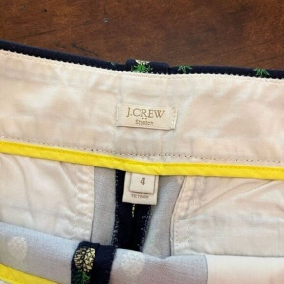 J. Crew Chino Style Side Zip Short Navy Blue with Pineapples Size 4 - Picture 5 of 6